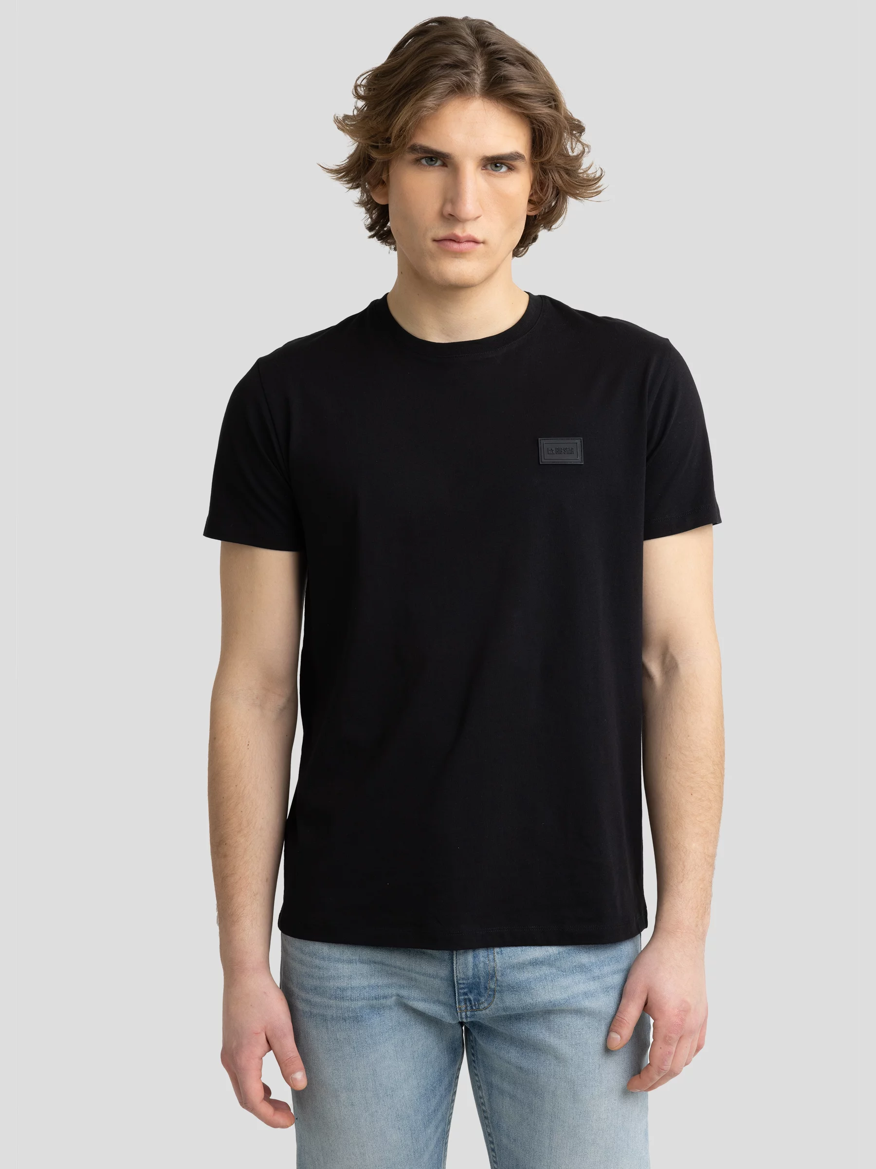 Koszulka męska z naszywką na piersi czarna Arriser 906