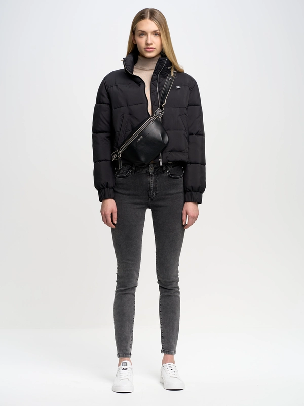 Sweter damski z golfem beżowy Charlinka 801