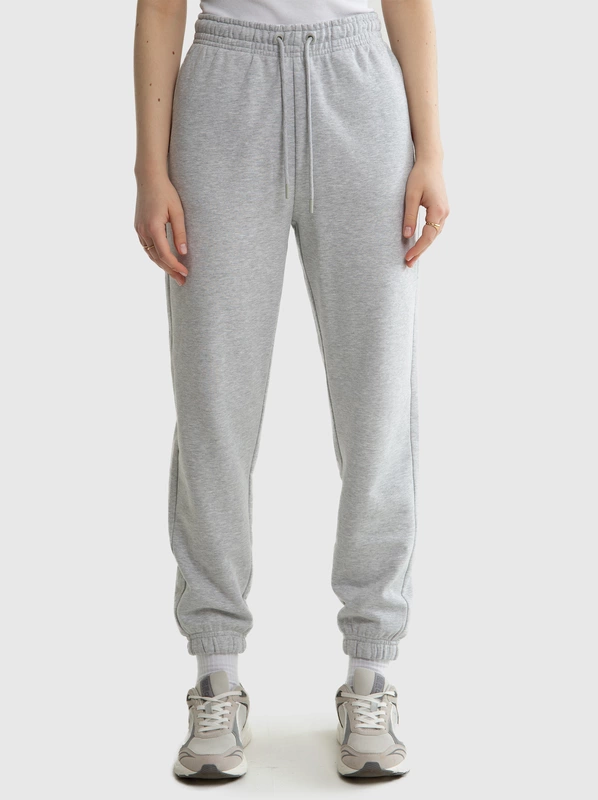 Spodnie damskie dresowe szare Yeva 901