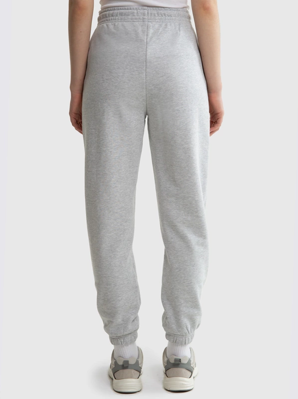Spodnie damskie dresowe szare Yeva 901