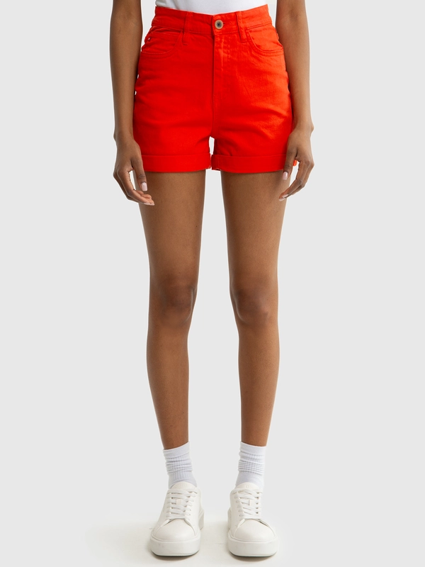 Szorty damskie jeansowe czerwone Caroline 603