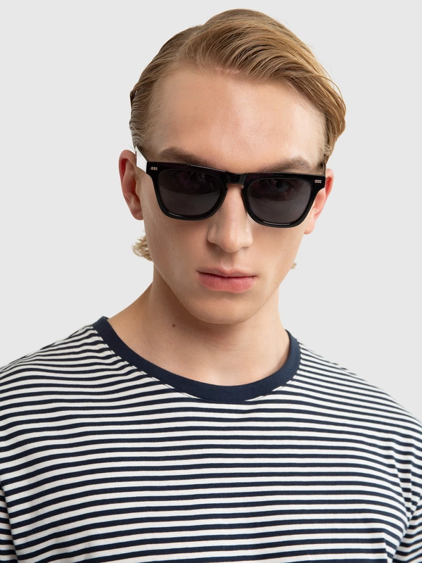 Okulary przeciwsłoneczne męskie czarne Mumer 906