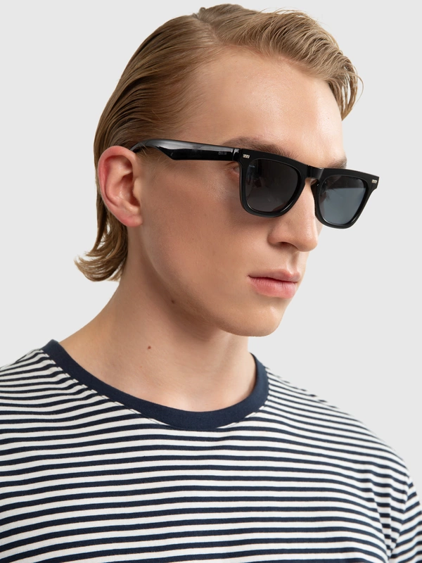 Okulary przeciwsłoneczne męskie czarne Mumer 906