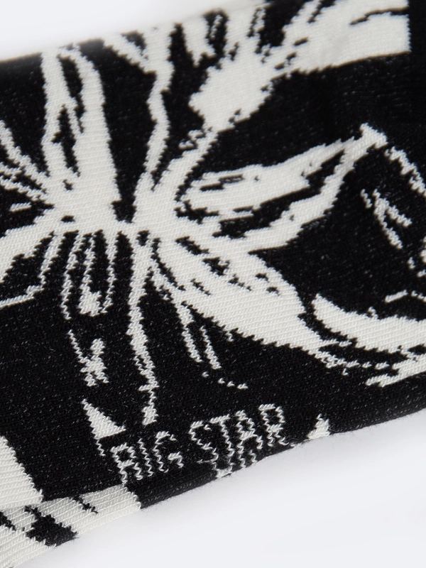 Skarpety damskie bambusowe z motywem kwiatowym czarne Floreta 906