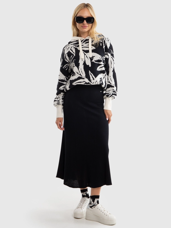 Spódnica damska midi z wiskozy w prążek czarna Zizalia 906