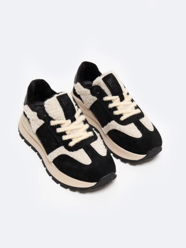 Sneakersy damskie ze skóry naturalnej czarne OO274A318 906