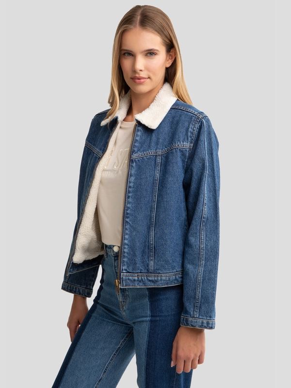 Kurtka damska jeansowa ocieplana zapinana na zamek niebieska Freya 768