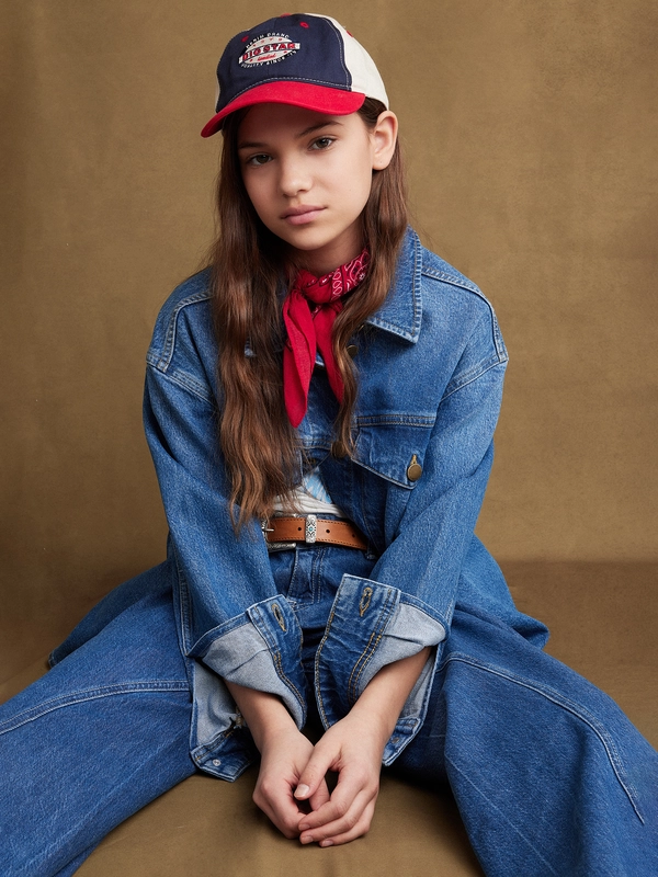 Czapka dziecięca z daszkiem Multis 000