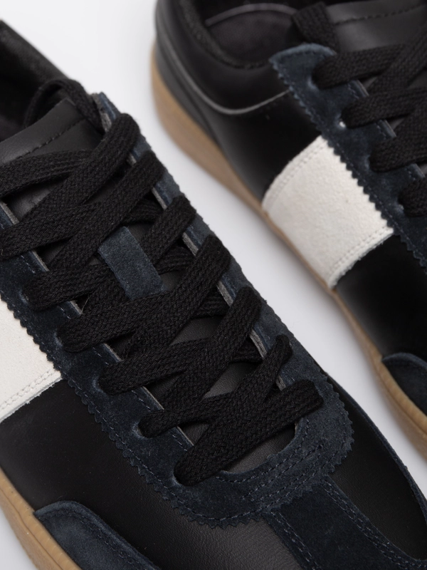 Sneakersy męskie czarne RR174033 906