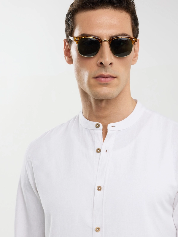 Lniana koszula męska slim na stójce biała Janew 101