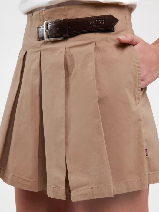Spódnico-szorty damskie plisowane beżowe Brindi 801