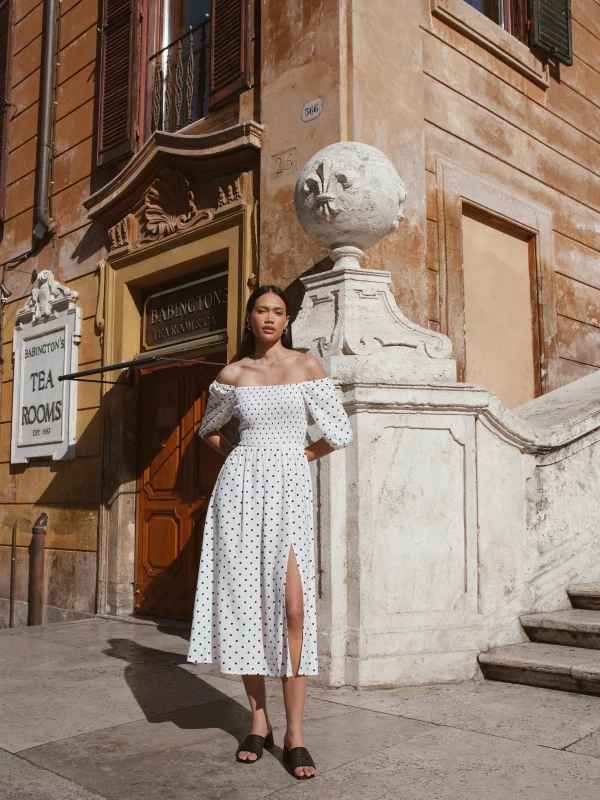 Sukienka damska midi z wiskozy w kropki biała Sotini 100