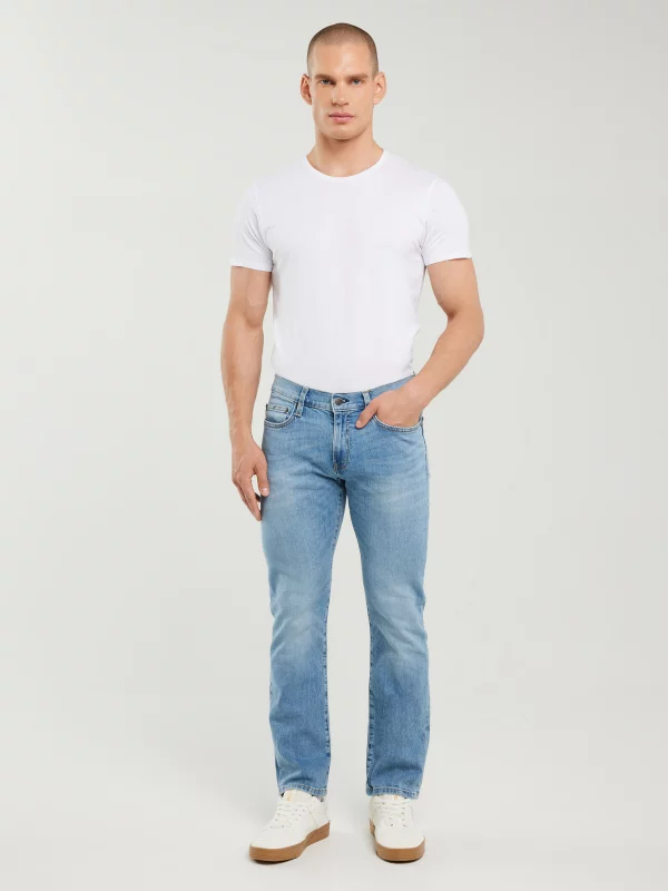 Jeansy męskie dopasowane z przetarciami jasnoniebieskie Tobias 295