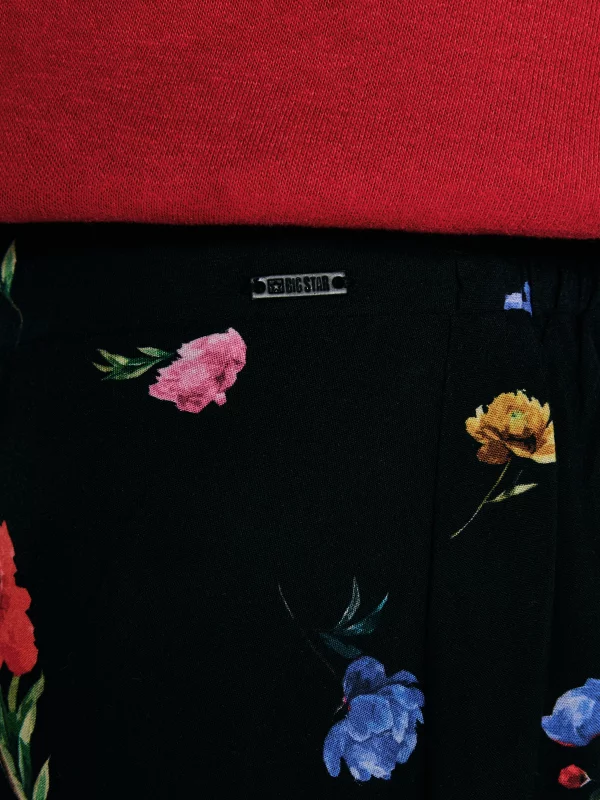 Spódnica damska midi z wiskozy z motywem kwiatowym czarna Brie 906