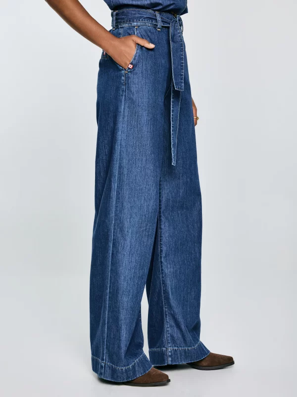 Jeansy damskie wide z paskiem granatowe Julii 398