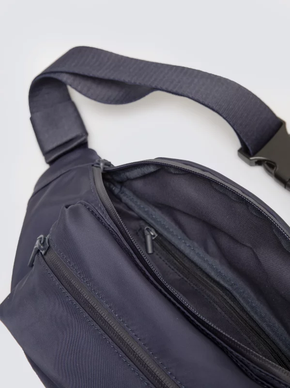 Saszetka męska typu nerka granatowa Tizanor 403