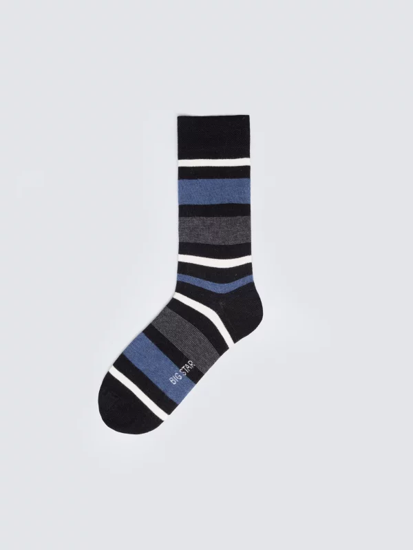 Skarpety męskie w kolorowe paski czarne Ismael 906