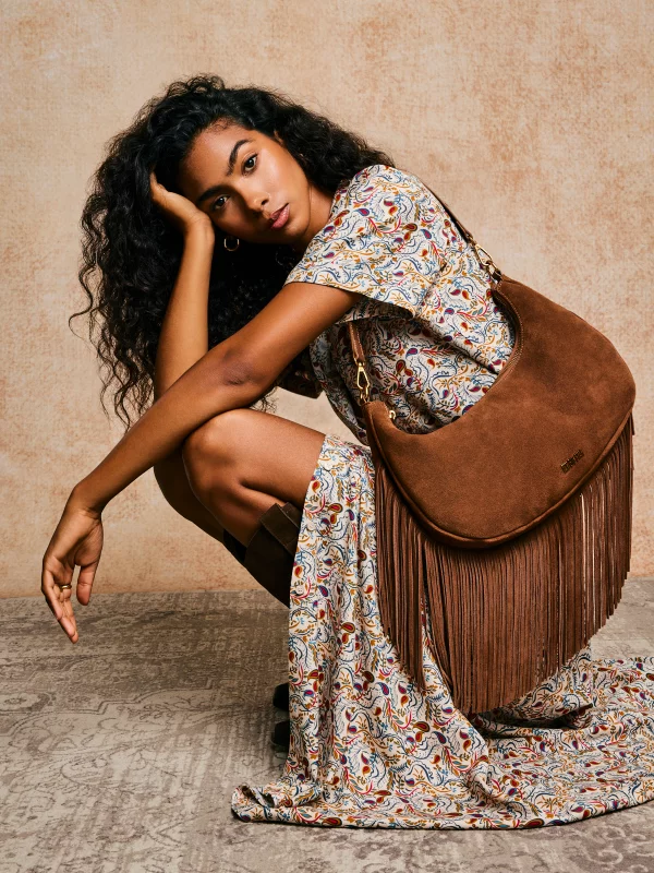 Torebka damska skórzana z frędzlami brązowa Arvia 803