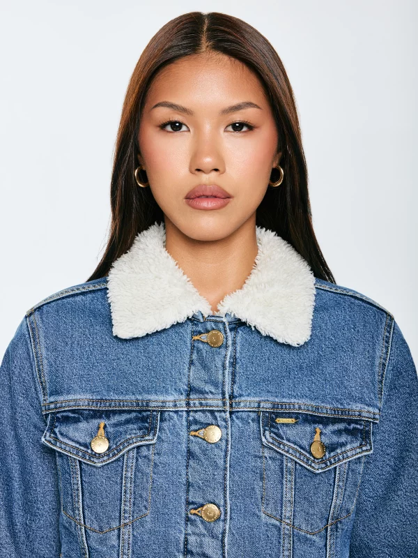 Kurtka damska jeansowa z kożuszkiem niebieska Aspen 485