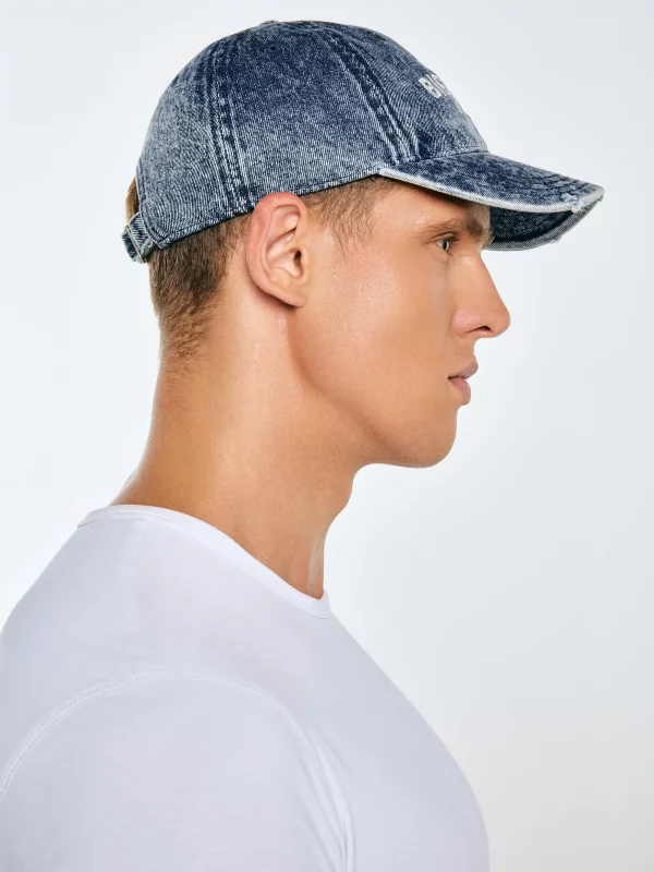 Czapka z daszkiem jeansowa z efektem postarzania niebieska Densi 400