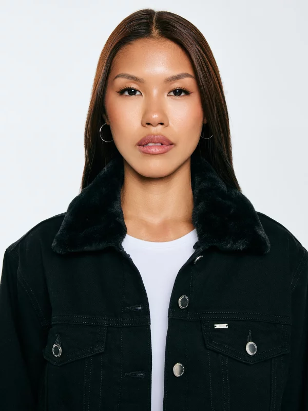 Kurtka damska jeansowa z futerkowym kołnierzem czarna Ramona 936