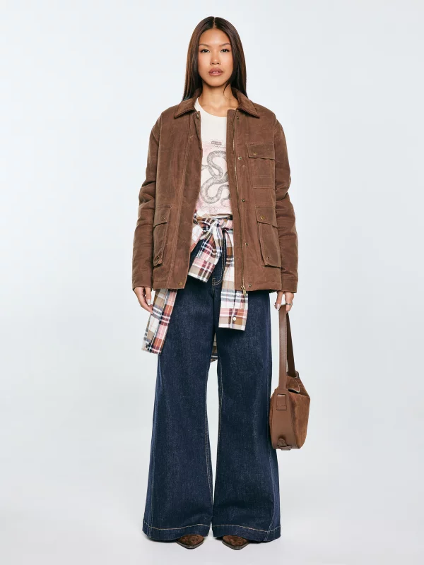 Kurtka damska parka z efektem woskowania brązowa Tormia 803