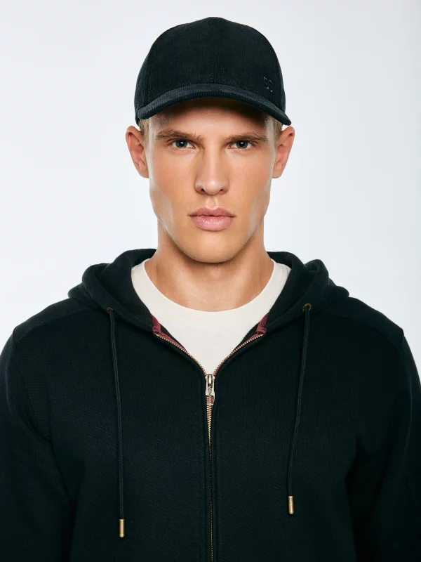 Czapka z daszkiem sztruksowa czarna Cordi 906