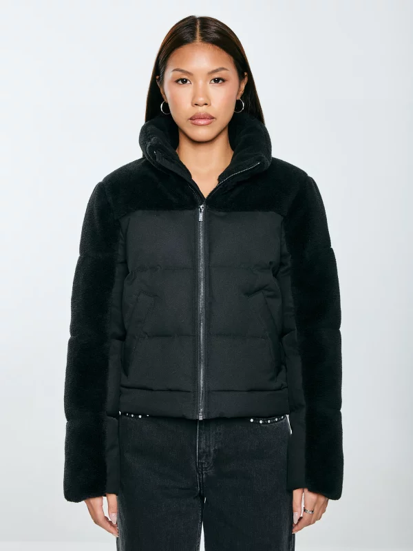 Kurtka damska pudełkowa z futerkiem czarna Salbatora 906