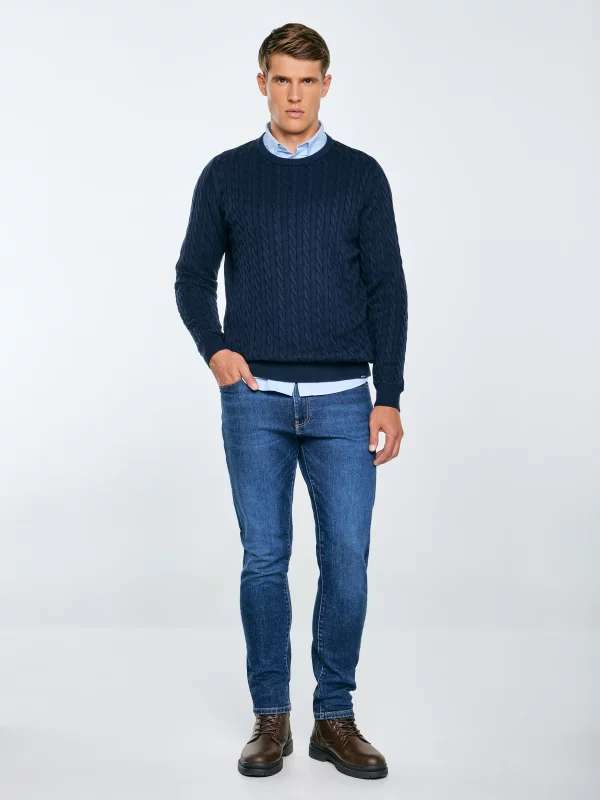 Sweter męski ze splotem warkoczowym granatowy Amaris 403