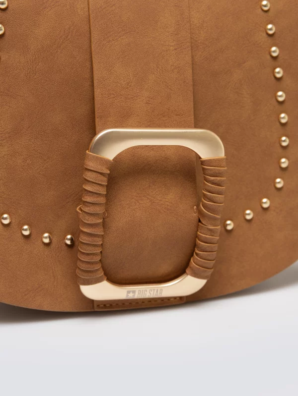 Torebka damska crossbody z ozdobną klamrą i nitami brązowa Lulua 803