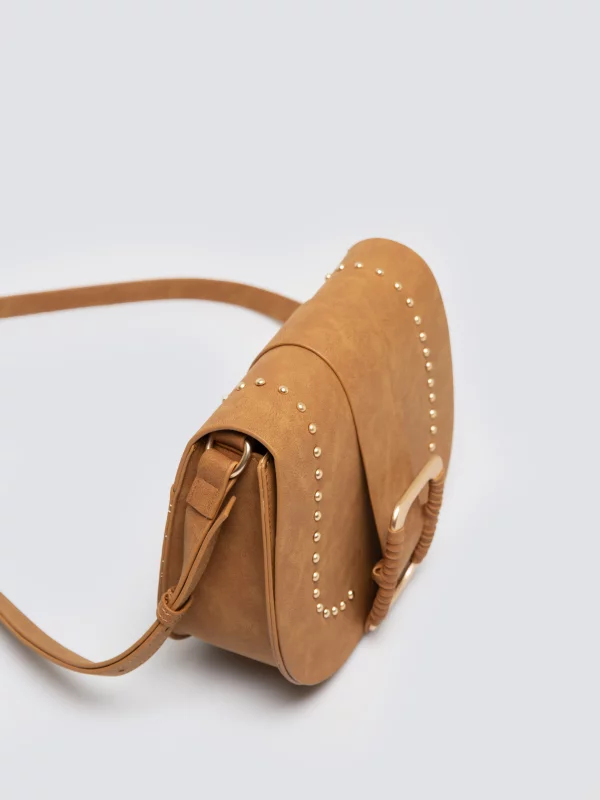 Torebka damska crossbody z ozdobną klamrą i nitami brązowa Lulua 803