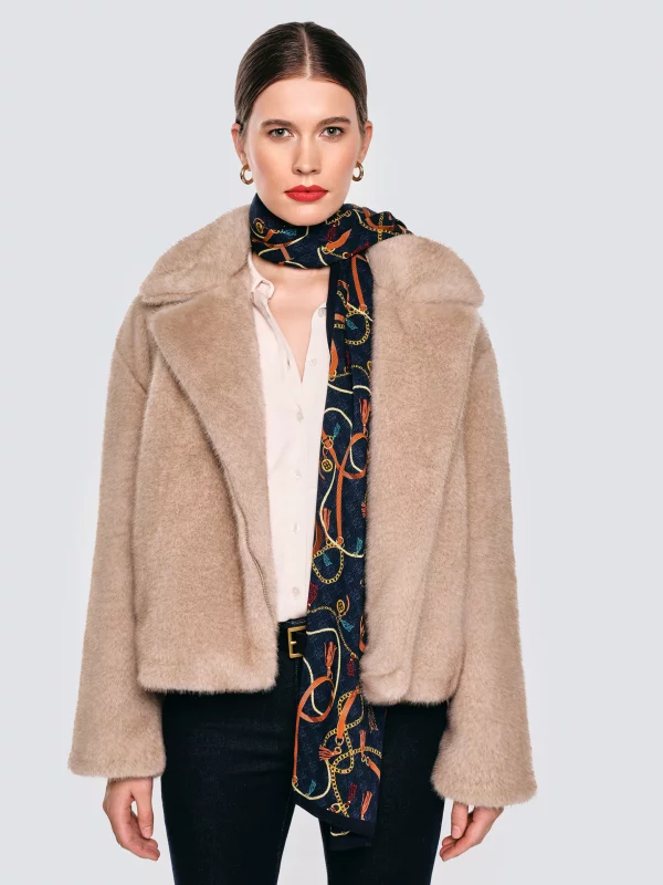 Apaszka damska z wiskozy z kolorowym nadrukiem granatowa Chainas 403