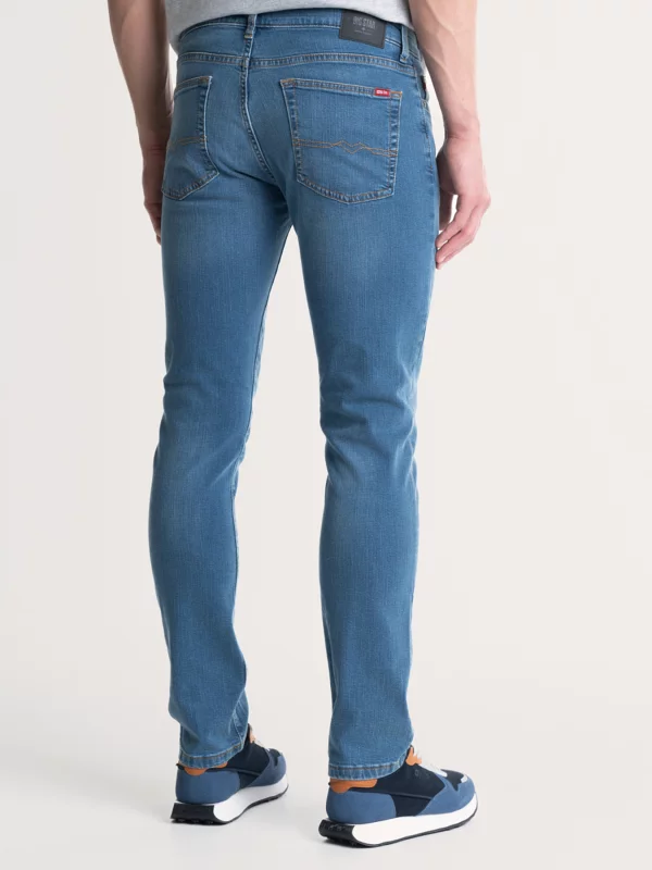 Jeansy męskie dopasowane z przetarciami niebieskie Tobias 367