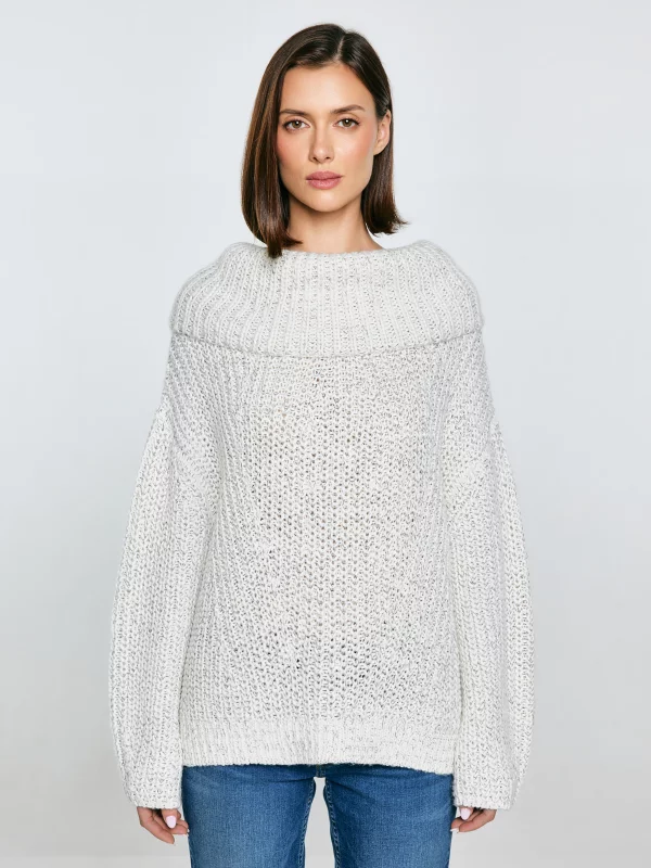 Sweter damski z obszernym golfem melanżowy biały Magdalena 100