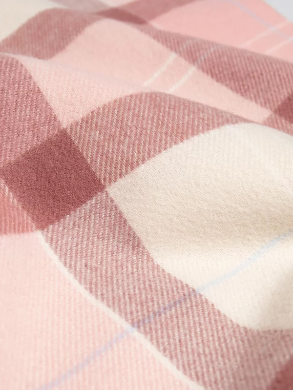 Szal damski w kratę różowy Saikas 601