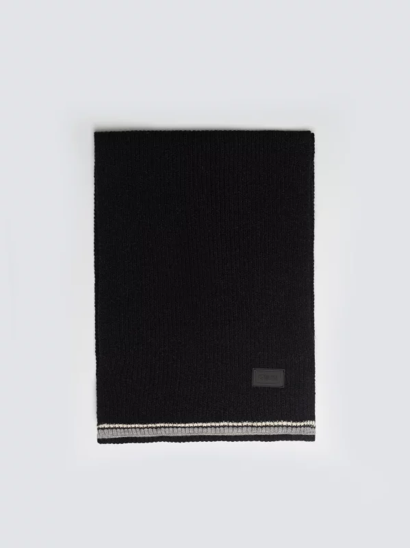 Szalik męski z kolorowym akcentem czarny Wandegors 907