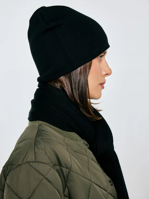 Czapka z wiskozą czarna Mesianil 906/ Estanilan 906