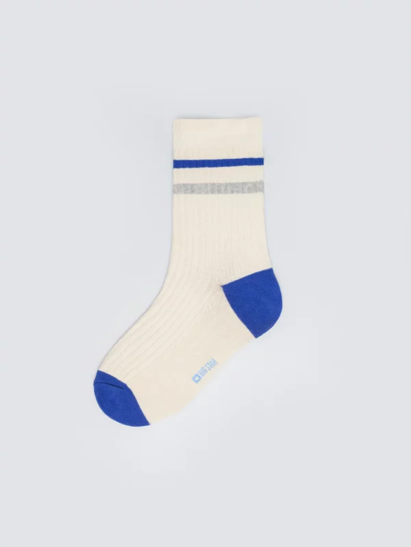 Skarpety chłopięce kremowe z niebieskim akcentem Michu 402