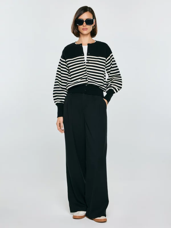 Kardigan damski z wiskozy w białe paski czarny Suzana 906