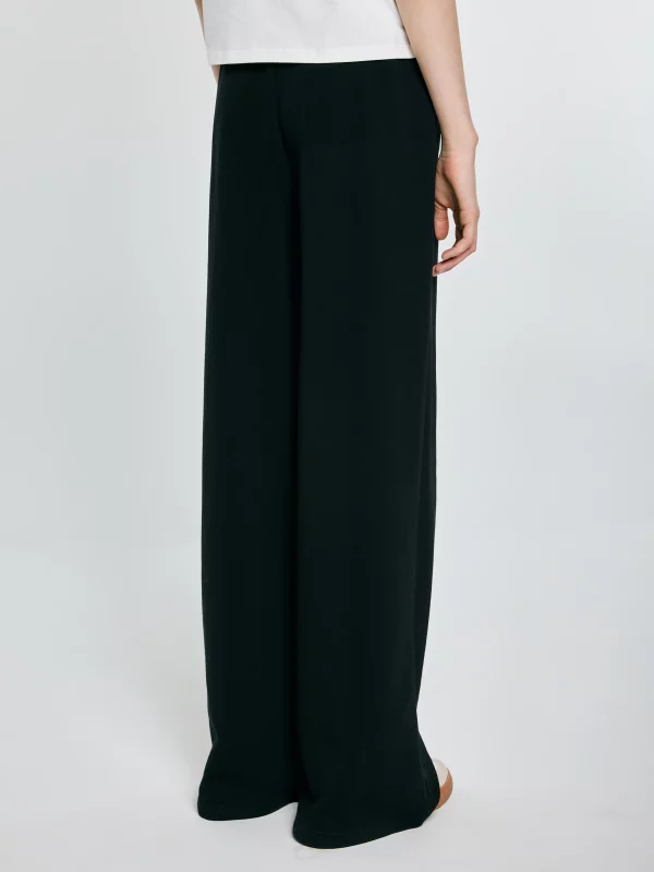 Spodnie dziewczęce dresowe czarne Nomap 906