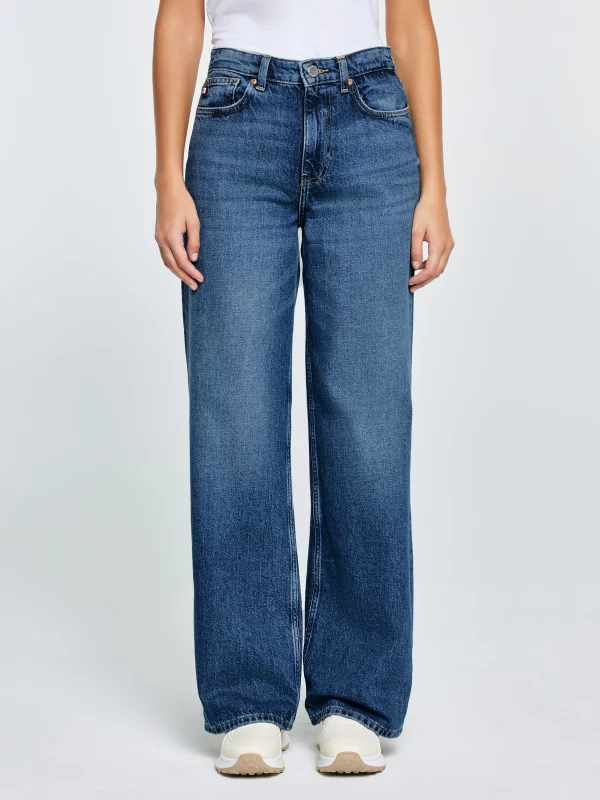 Jeansy damskie z szeroką nogawką niebieskie Atrea 389