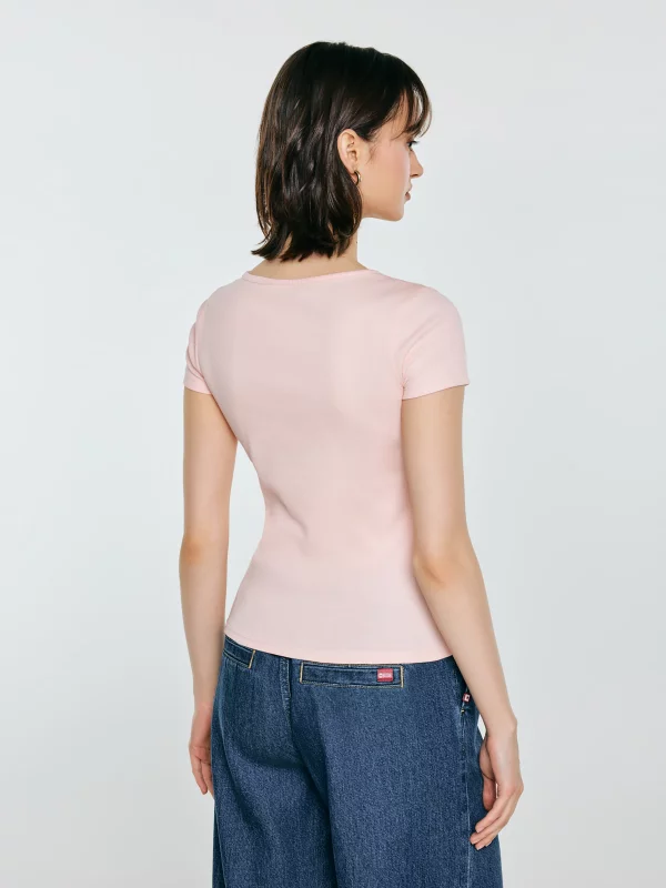 Koszulka damska slim w prążek różowa Minsa 600