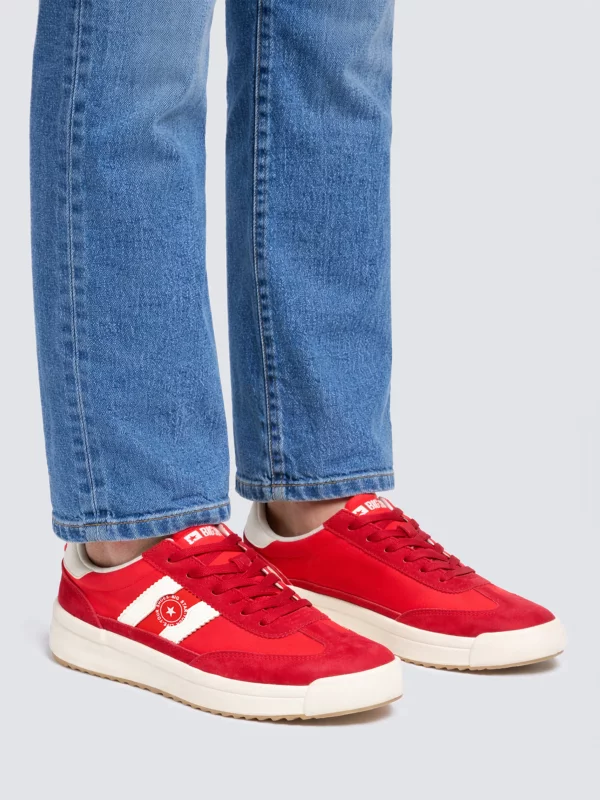 Sneakersy damskie ze skórzanymi wstawkami czerwone TT274158 603