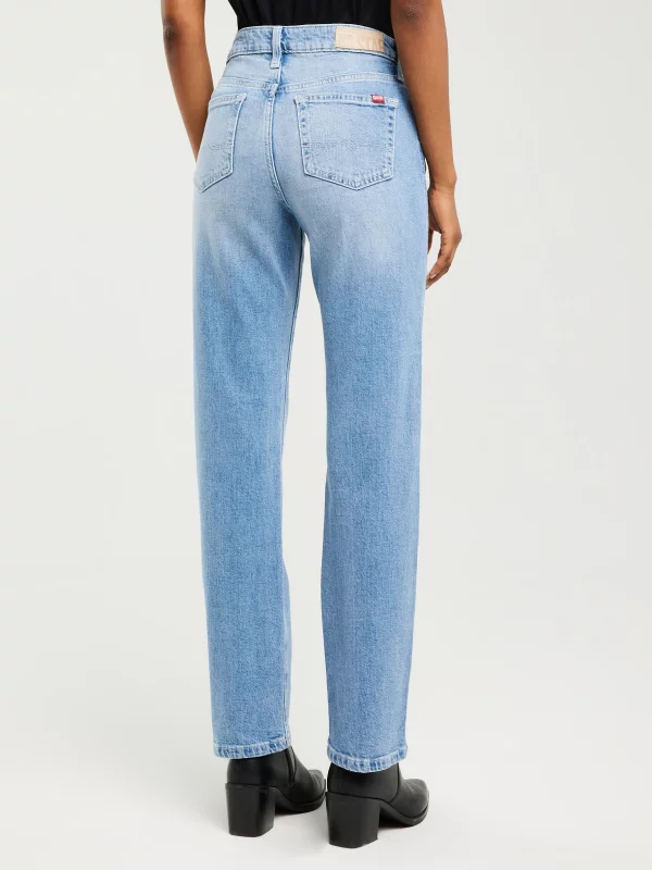 Jeansy damskie z prostą nogawką jasnoniebieskie Myrra 113