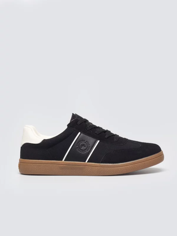 Sneakersy męskie z białymi akcentami czarne TT174129 906
