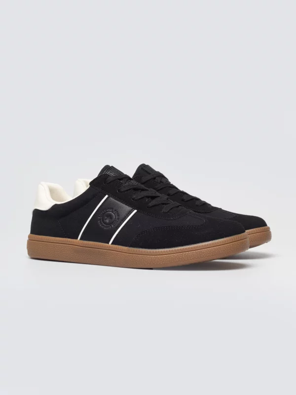 Sneakersy męskie z białymi akcentami czarne TT174129 906