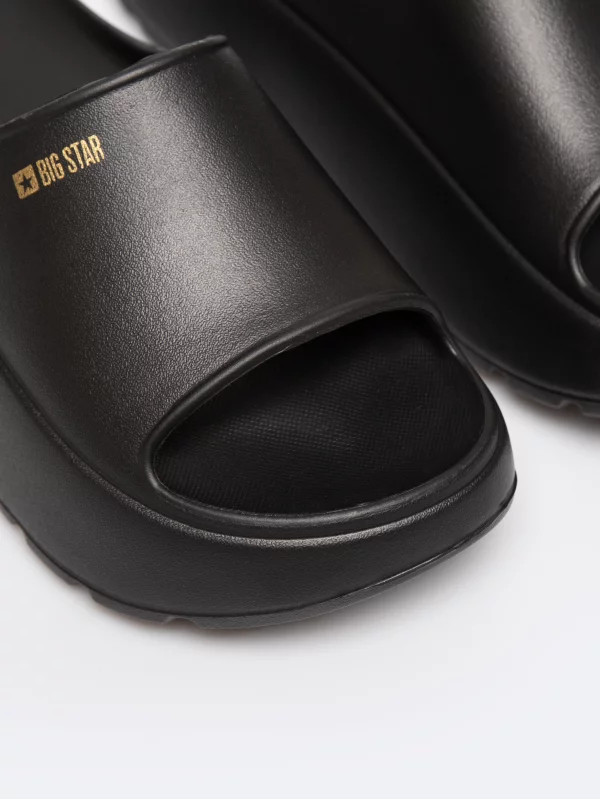 Klapki damskie na podwyższonej podeszwie czarne RR274A567 906