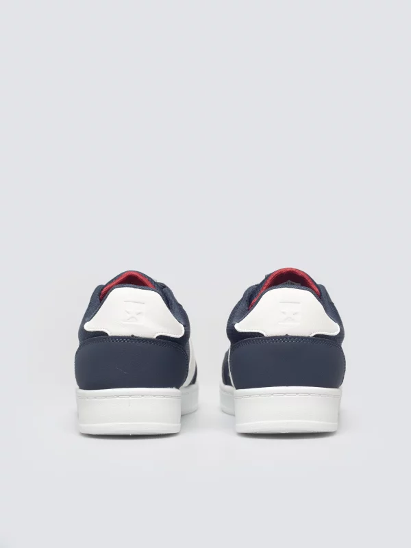 Sneakersy męskie z białymi wstawkami granatowe TT174309 403