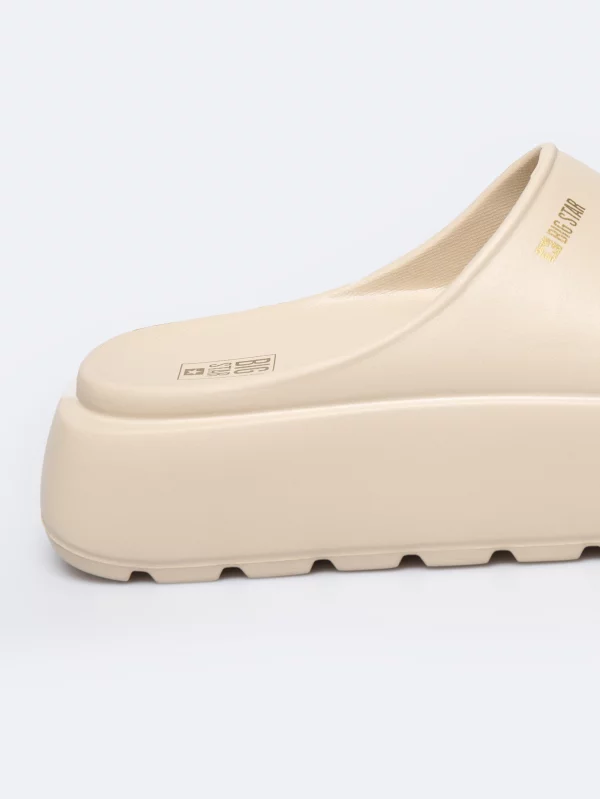 Klapki damskie na podwyższonej podeszwie beżowe RR274A569 801