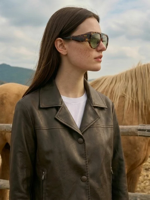 Kurtka damska ze skóry ekologicznej brązowa Sandrosa 804